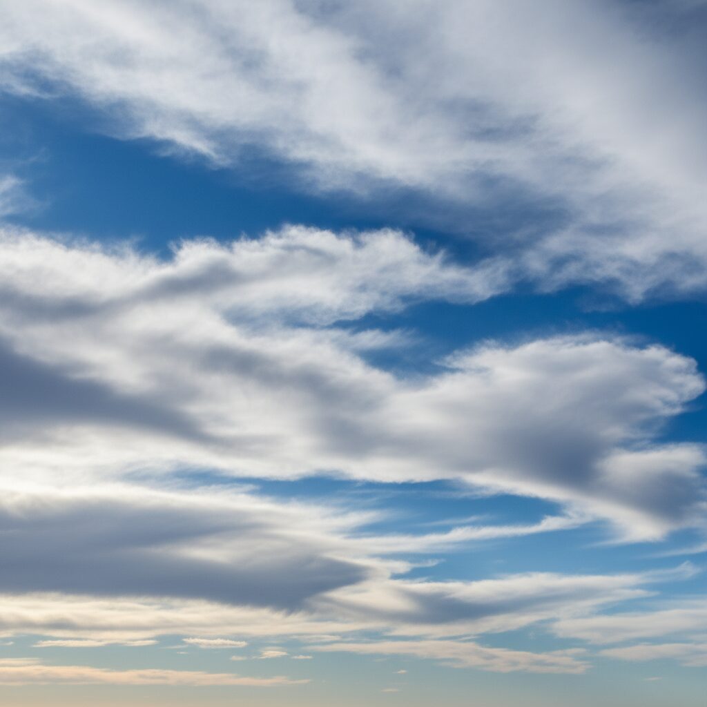 découvrez pourquoi certaines masses nuageuses restent immobiles malgré la présence du vent, en explorant les phénomènes atmosphériques qui influencent leur mouvement.